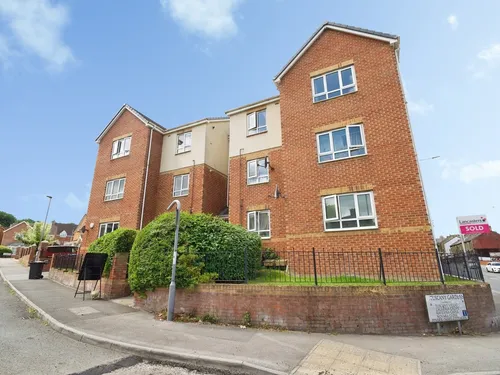 Tuscany Gardens, Barnsleyphoto