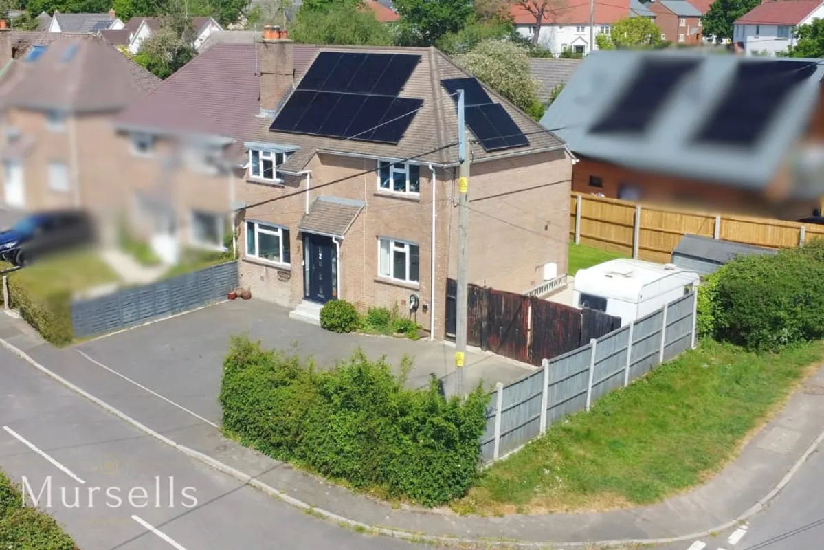 Foxhills Crescent, Lytchett Matravers, Poole, BH16