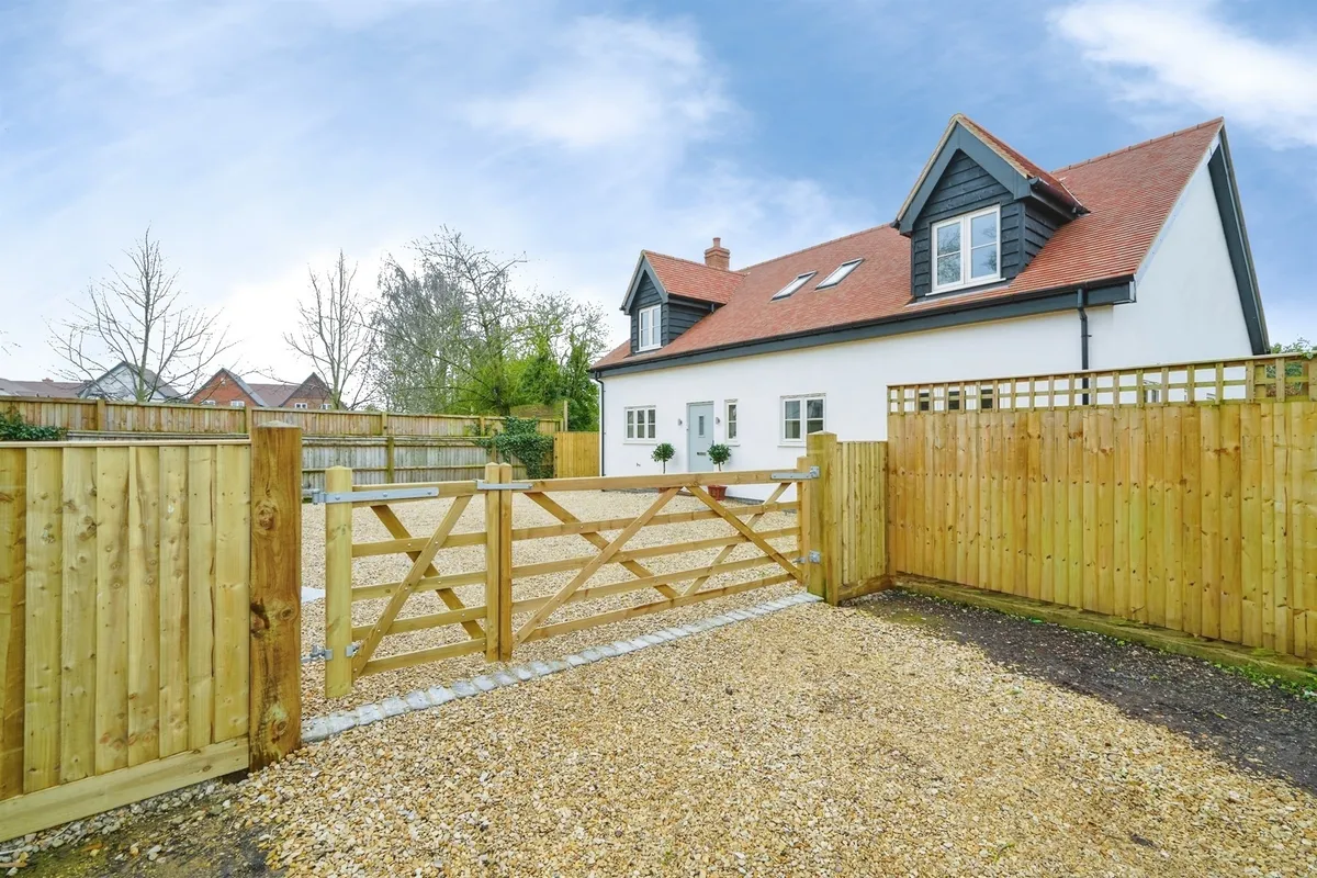 Worminghall Road, Ickford, Aylesbury