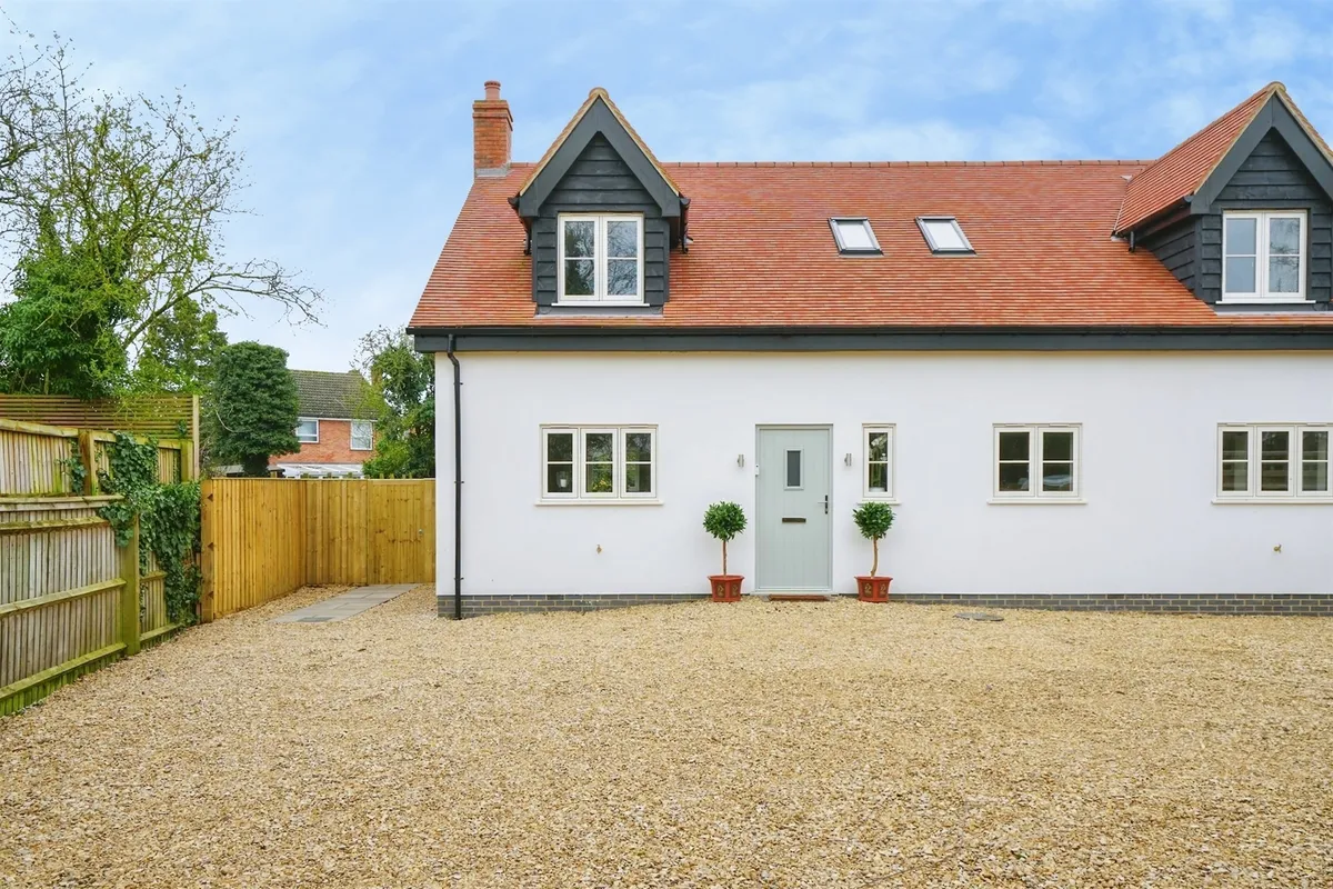 Worminghall Road, Ickford, Aylesbury