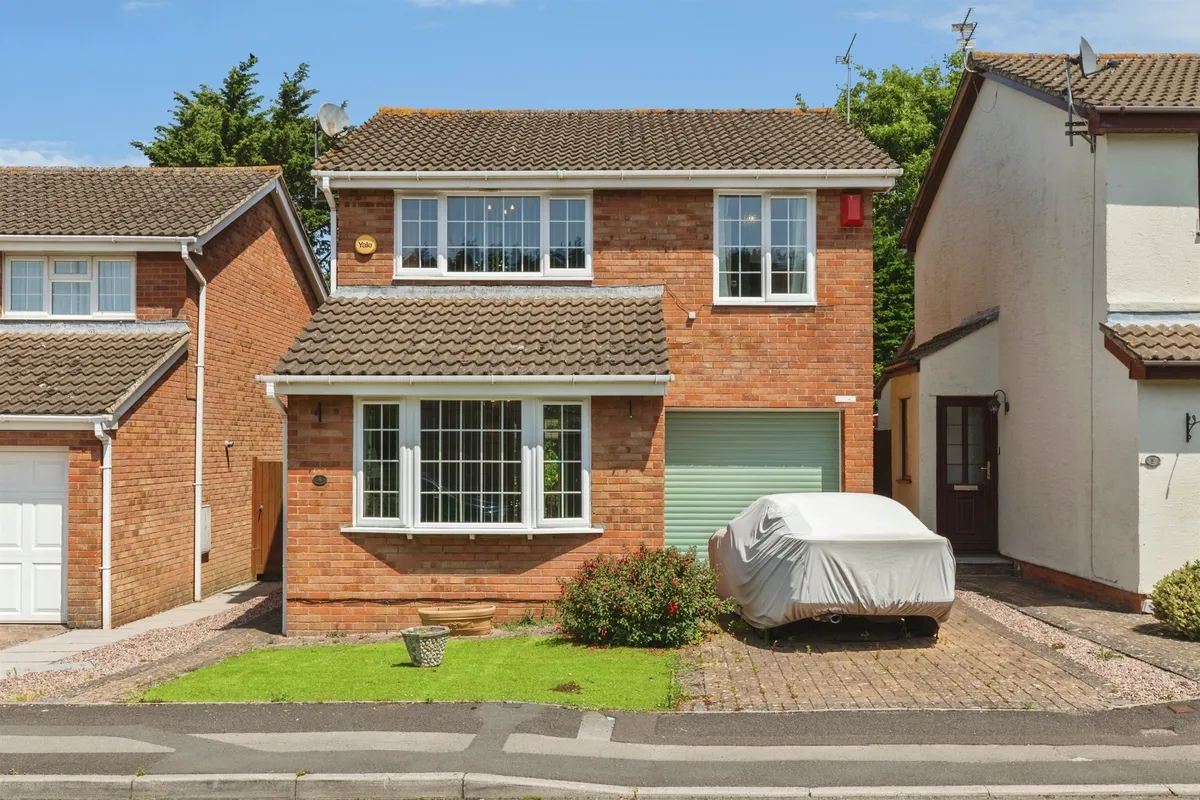 Beaufort Crescent, Stoke Gifford, Bristol