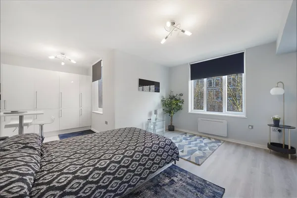 Earls Court Road, London, W8