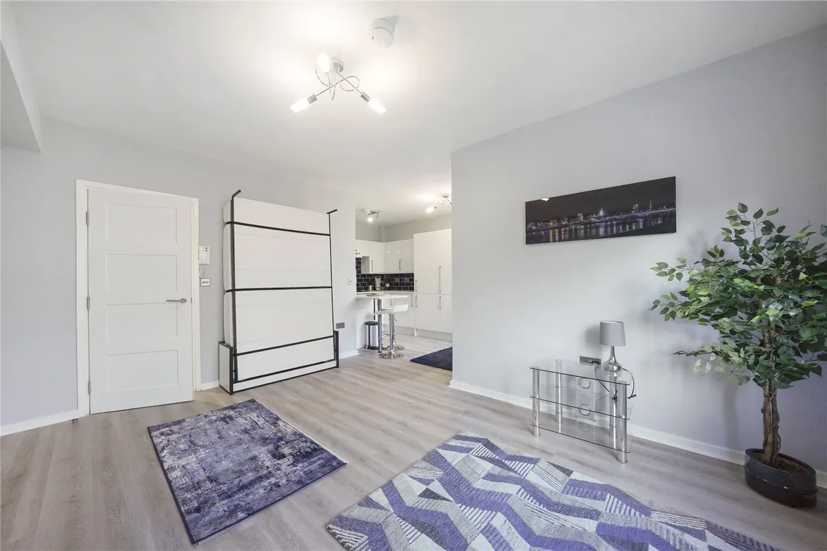 Earls Court Road, London, W8