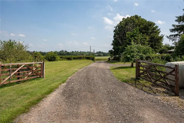 Purple Hill, Buxhall, IP14 photo 22