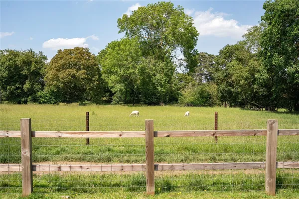 Purple Hill, Buxhall, IP14 photo 25