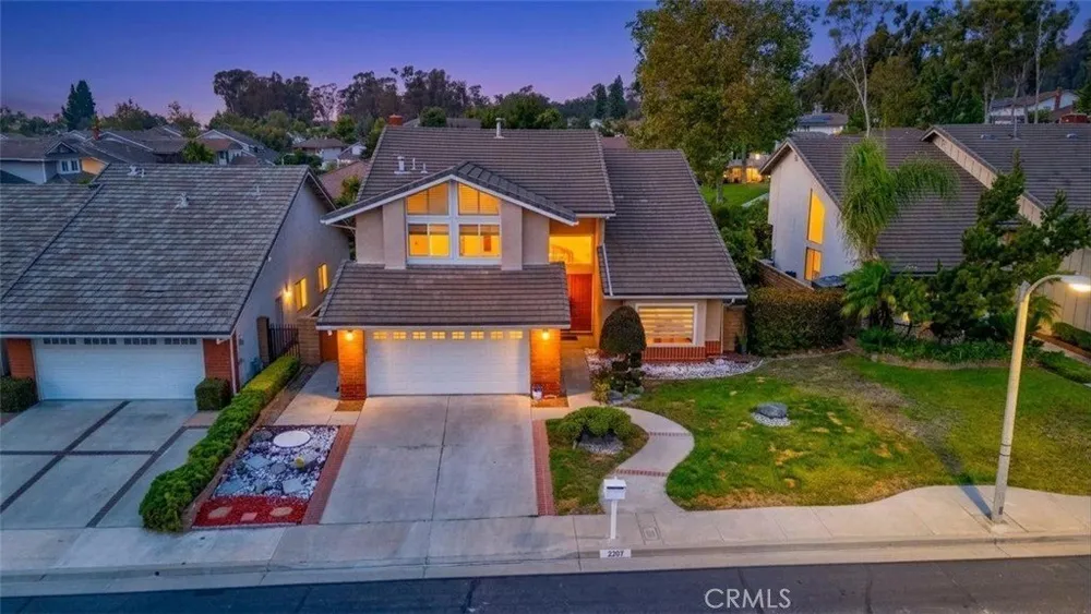 2207 Heritage Way, Fullerton, CA 92833