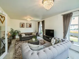 Farleigh Drive, Aylesbury thumb 2