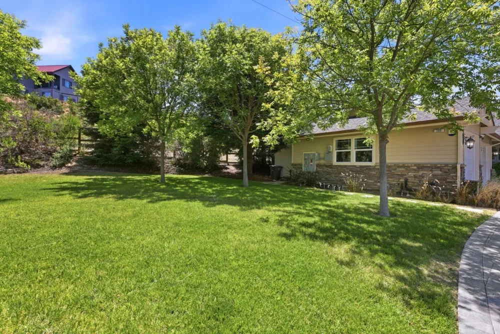 733 Vineyard Terrace, Pleasanton, CA 94566