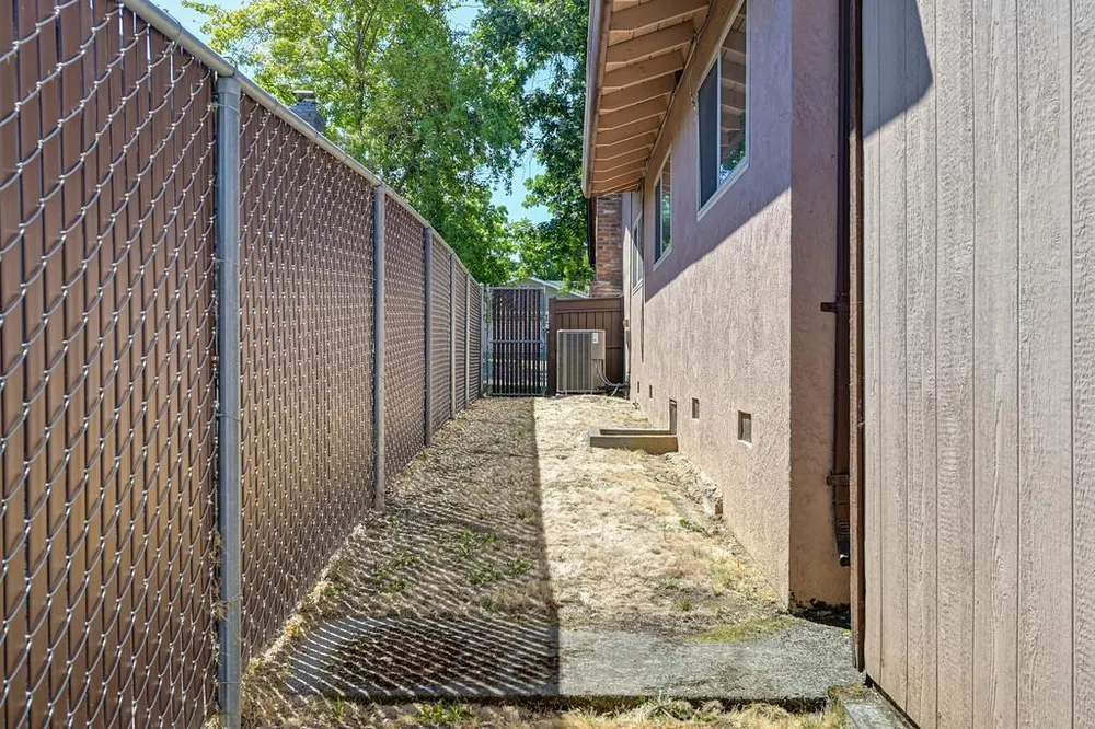 6567 Woodpark Way, Citrus Heights, CA 95621