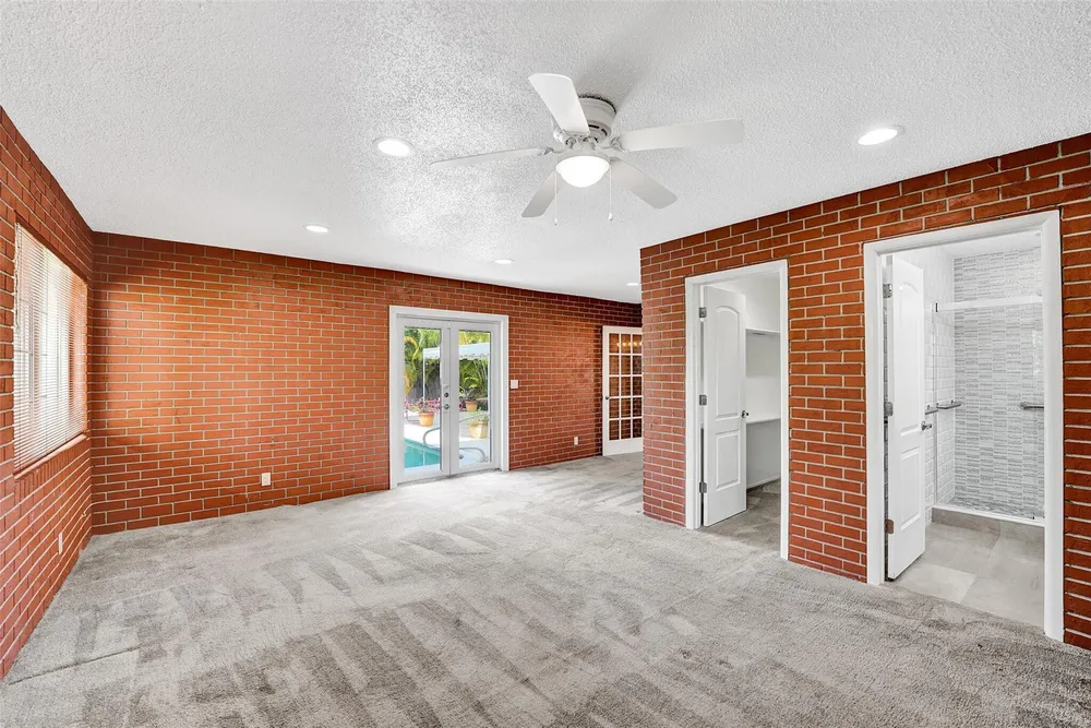 4731 NE 13th Ave, Oakland Park, FL 33334