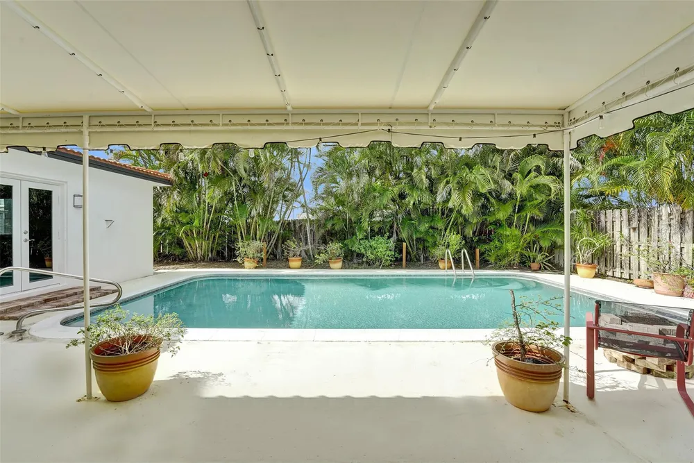 4731 NE 13th Ave, Oakland Park, FL 33334