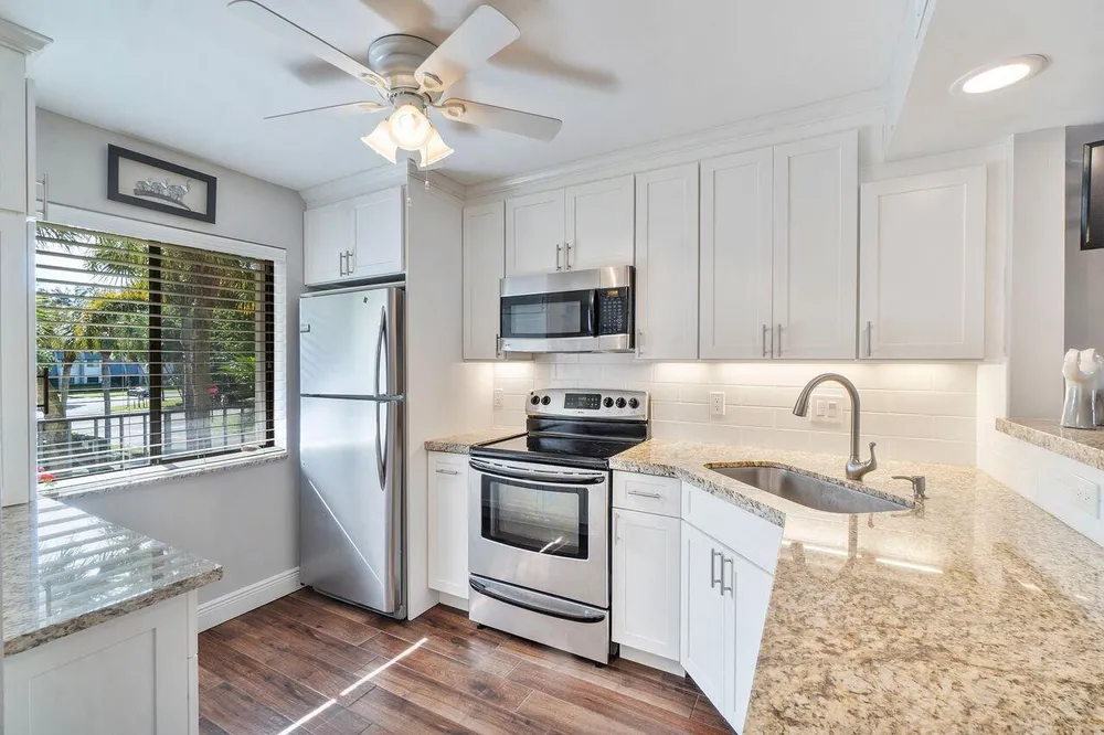 4832 Esedra Ct, Lake Worth, FL 33467