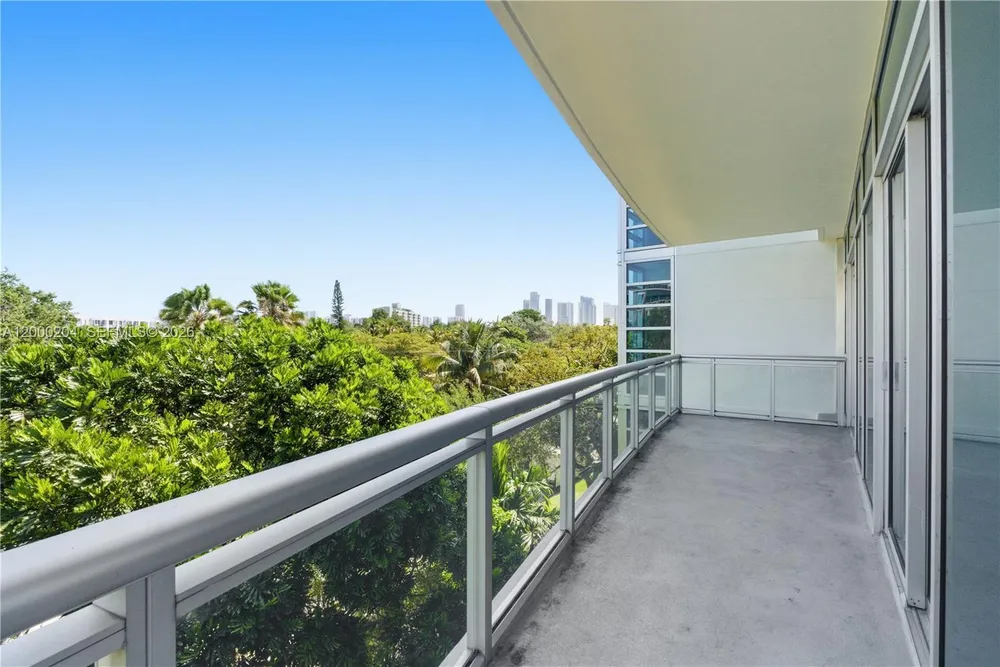 1090 NW N River Dr, Miami, FL 33136