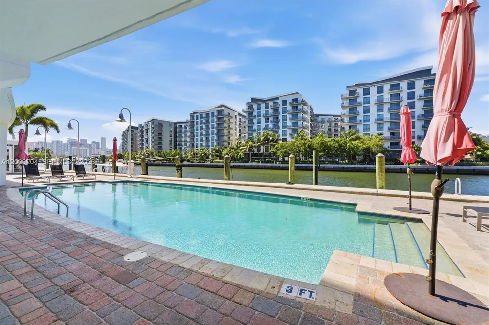 1090 NW N River Dr, Miami, FL 33136