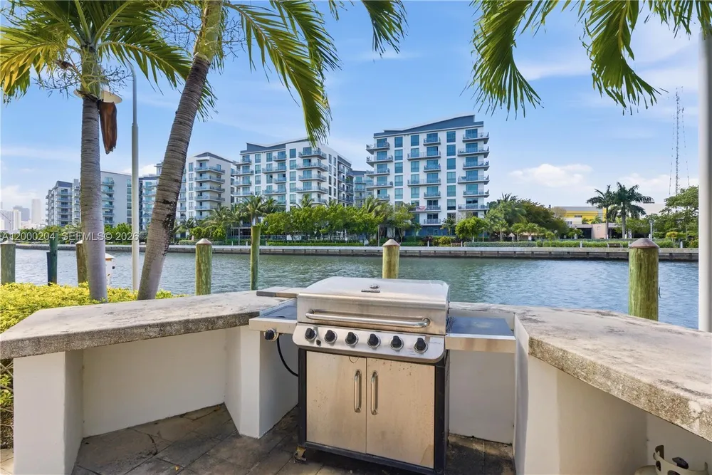 1090 NW N River Dr, Miami, FL 33136