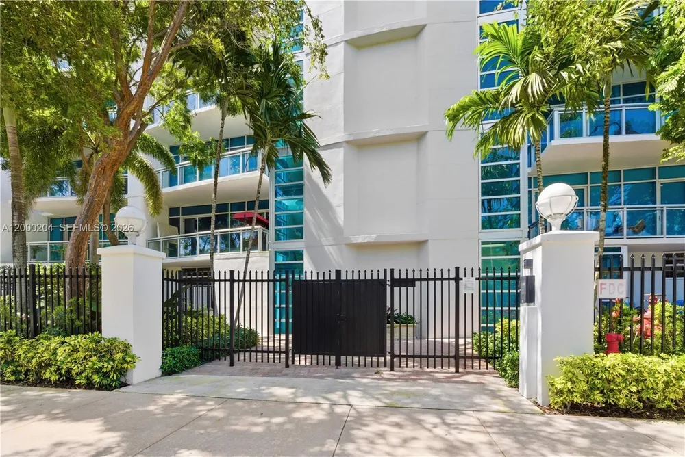 1090 NW N River Dr, Miami, FL 33136