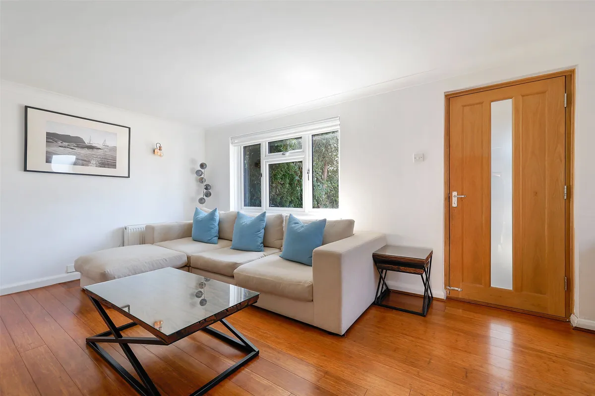 New Causeway, Reigate, Surrey, RH2