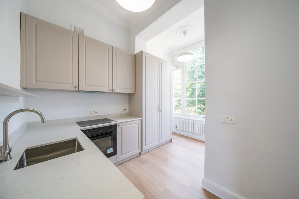 Claverton Street, London, SW1V photo 8