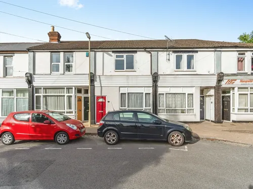 Station Road North, Totton, Southamptonphoto