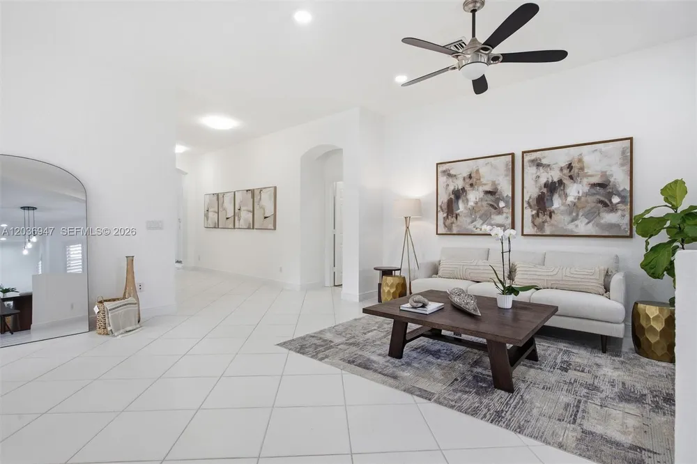 19308 Stonebrook St, Weston, FL 33332