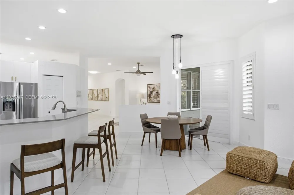 19308 Stonebrook St, Weston, FL 33332