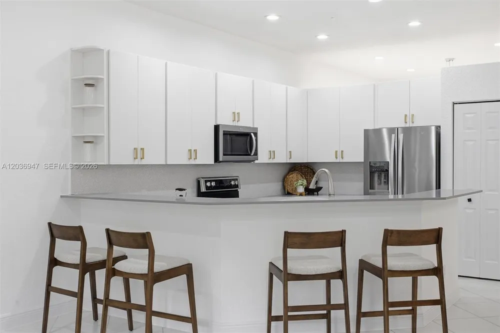 19308 Stonebrook St, Weston, FL 33332