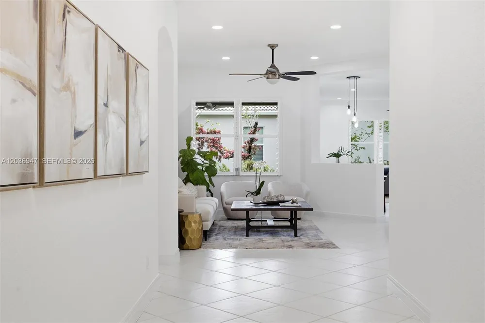19308 Stonebrook St, Weston, FL 33332