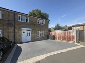Little Brays, HARLOW photo