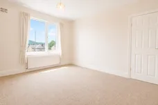 Bradford Road, Riddlesden, KEIGHLEY