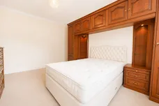 Bradford Road, Riddlesden, KEIGHLEY
