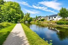 Bradford Road, Riddlesden, KEIGHLEY