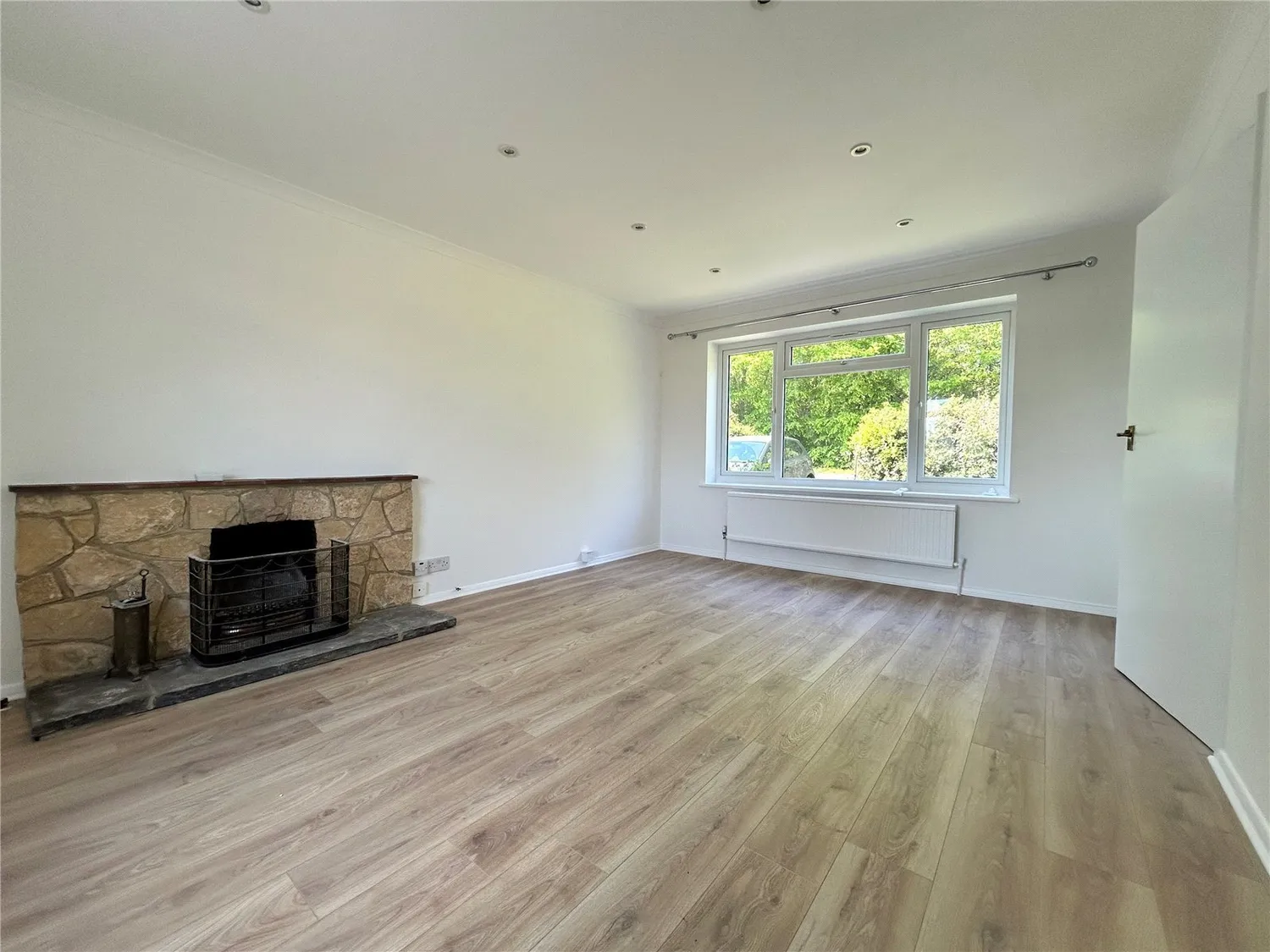 Brockhamhurst Road, Betchworth, RH3 photo 2