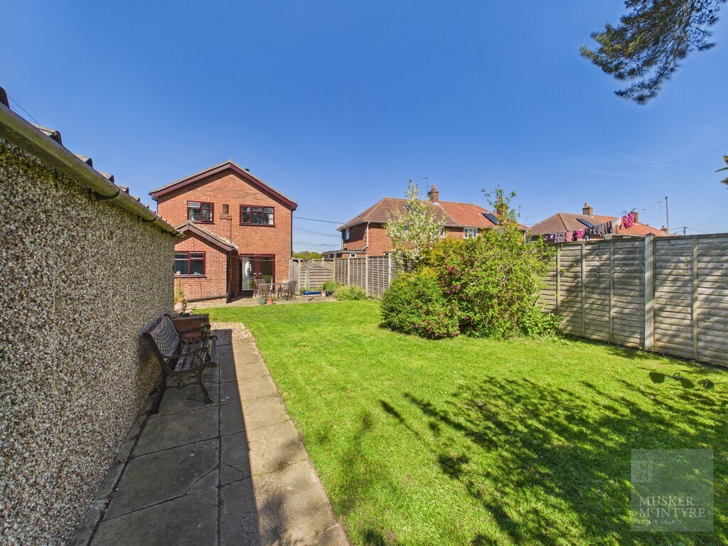 Top Road, Ilketshall St. Andrew, Beccles Image 19