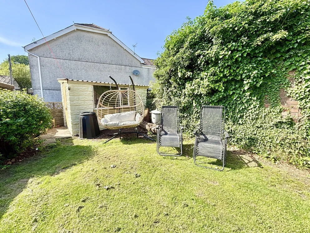 Property carousel item 25
