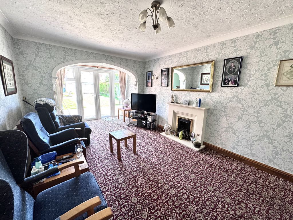 Windermere Avenue, Nuneaton Image 2