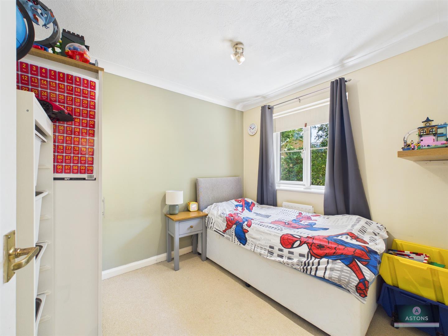 Matthews Drive, Maidenbower, Crawley Image 14