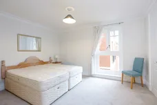 Clevedon Road Richmond TW1 photo 2