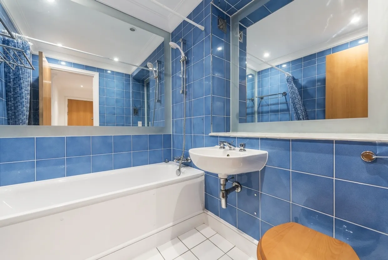 Sandpiper Court, St. Katherine Docks, E1W photo 8