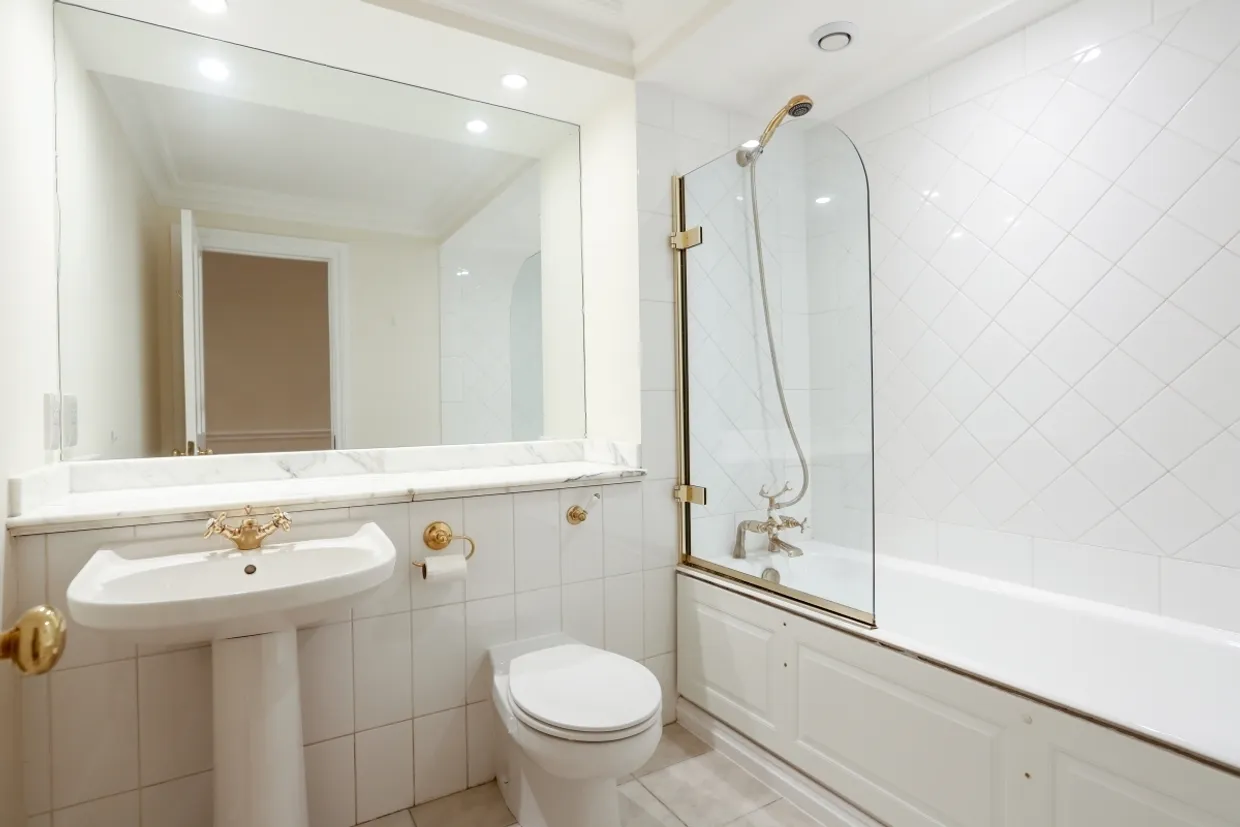 Clevedon Road Richmond TW1 photo 9