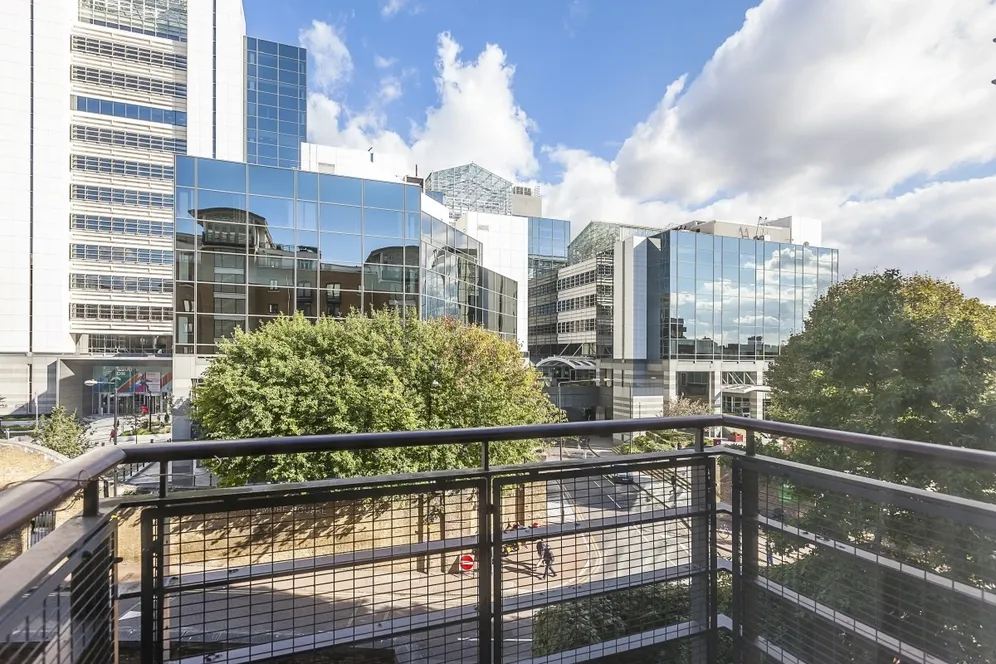 Sandpiper Court, St. Katherine Docks, E1W photo 9