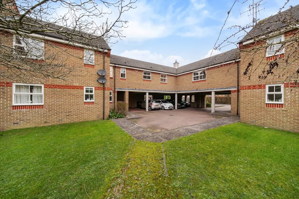 Salters Close Rickmansworth WD3 photo 10