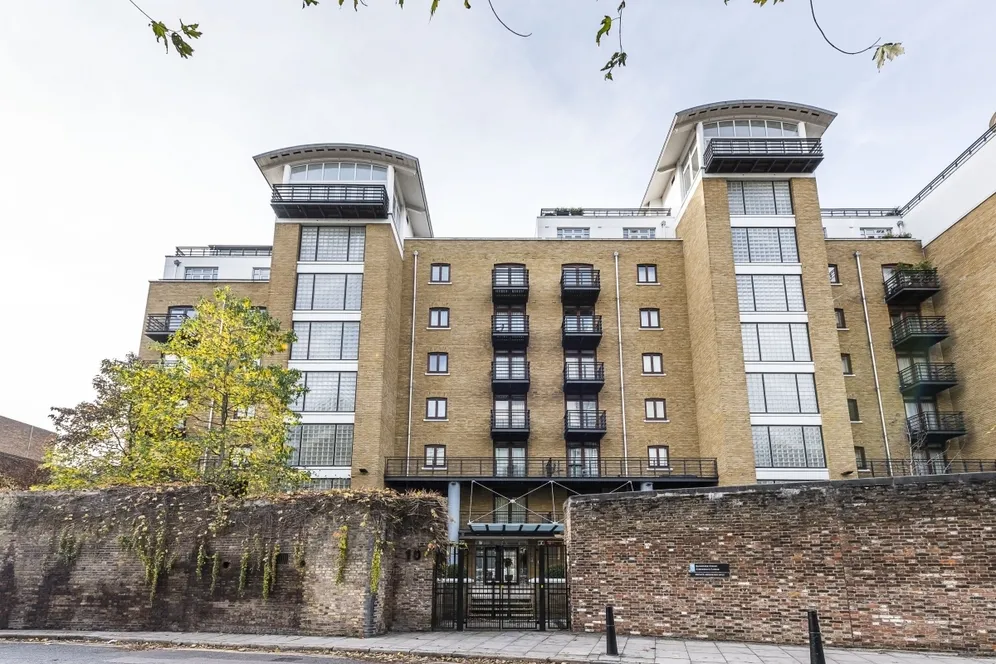 Sandpiper Court, St. Katherine Docks, E1W photo 12
