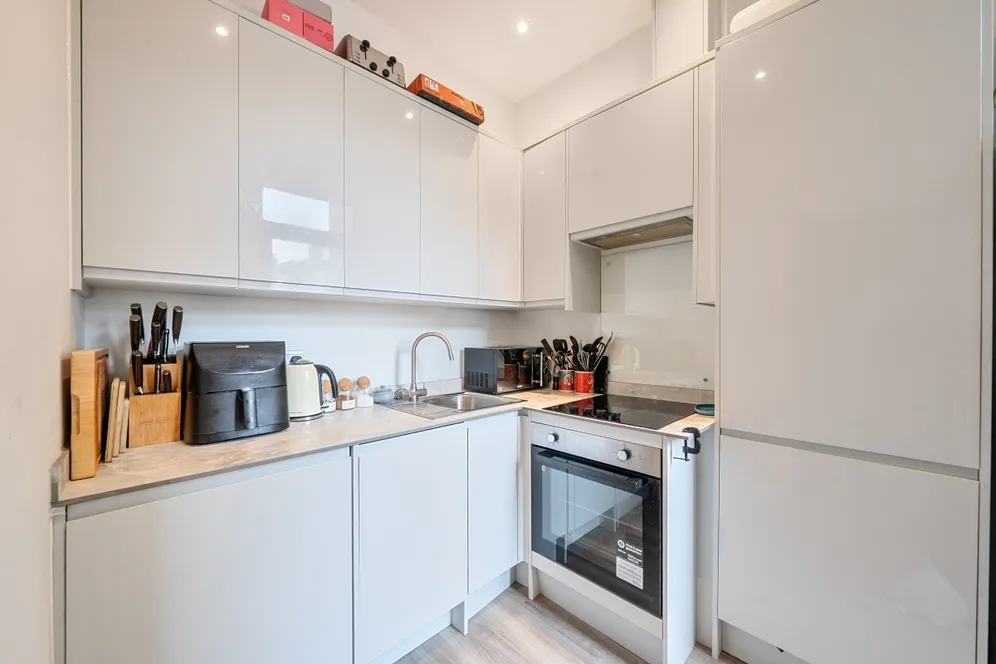 Saltram Crescent London W9 photo 9