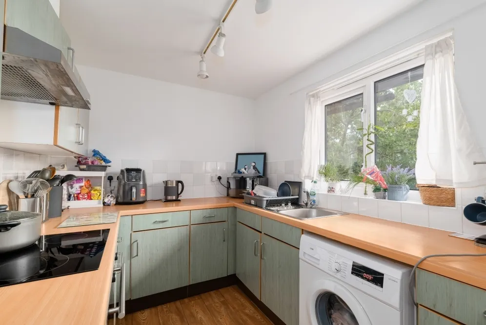 Wharf View Court, E14 photo 10