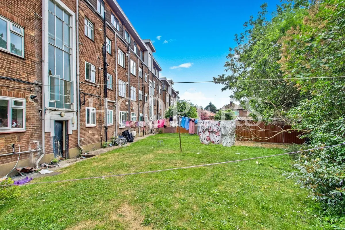 Leeland Way, London, NW10