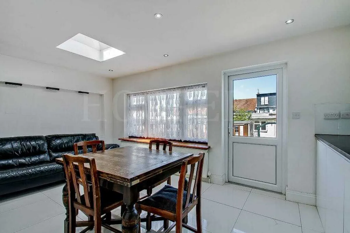 Tadworth Road, London, NW2