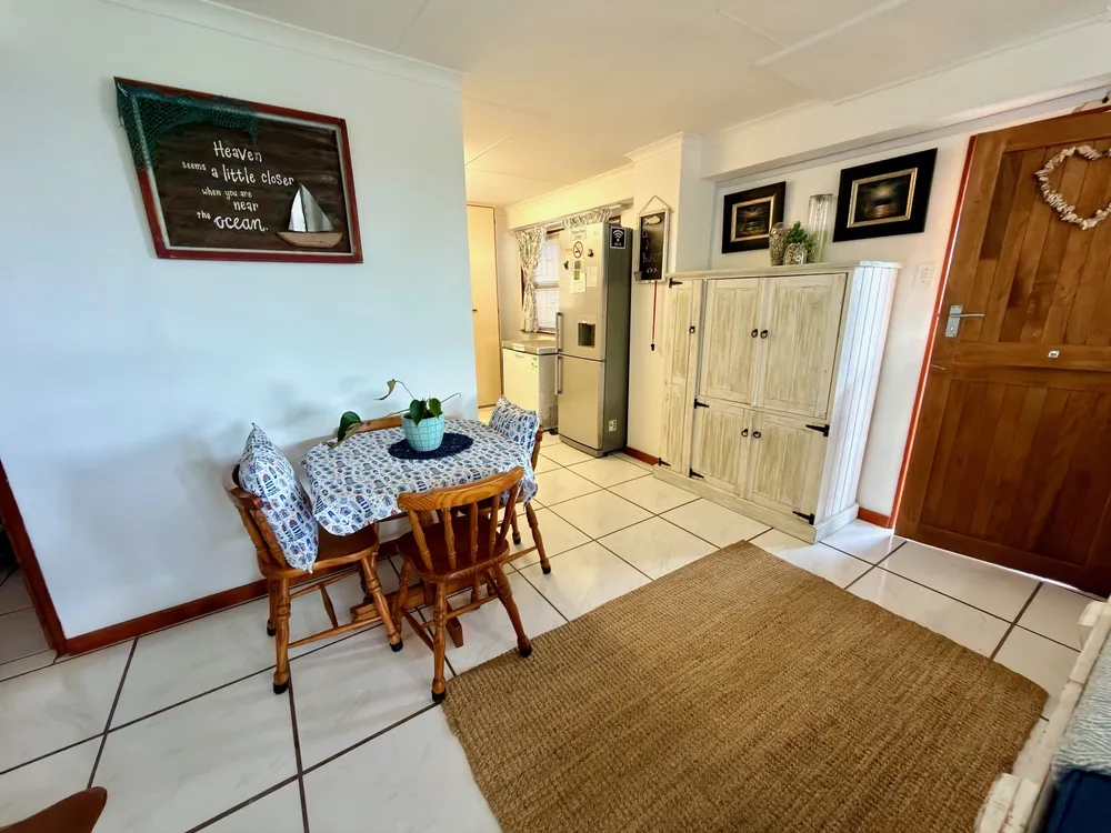 South Africa, Western Cape, Dana Bay, Flora Road, 332