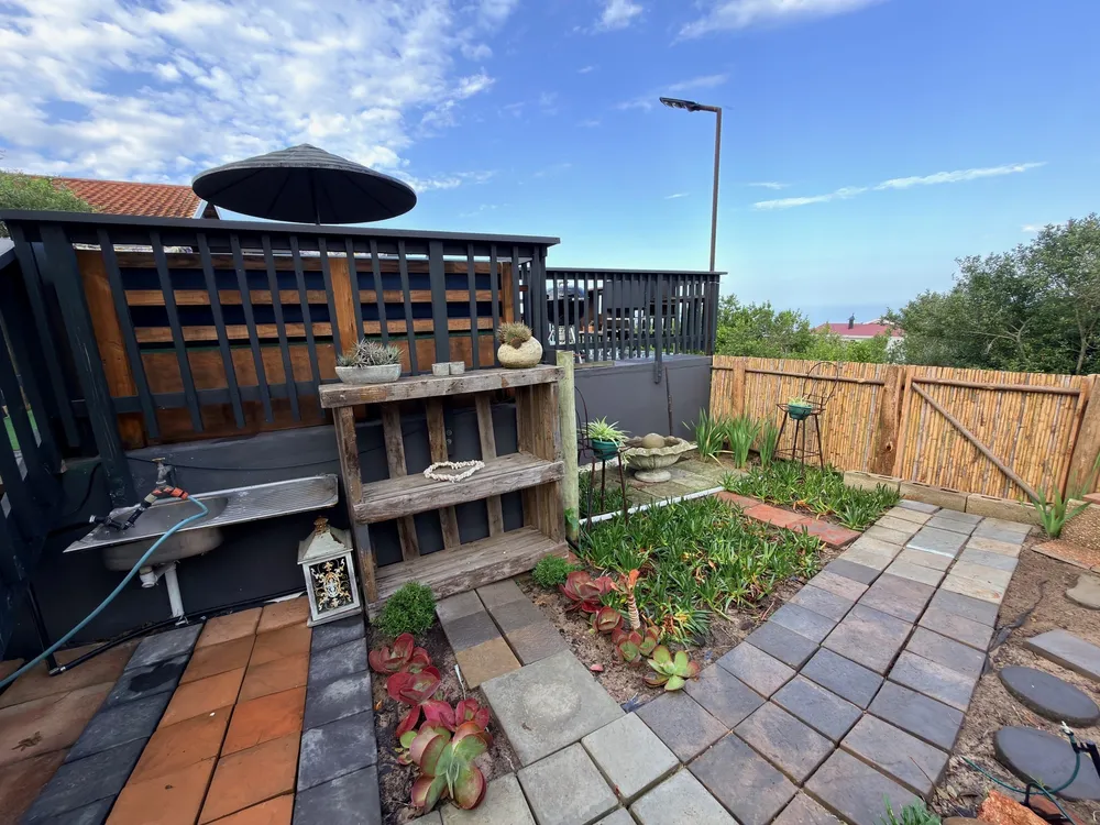 South Africa, Western Cape, Dana Bay, Flora Road, 332