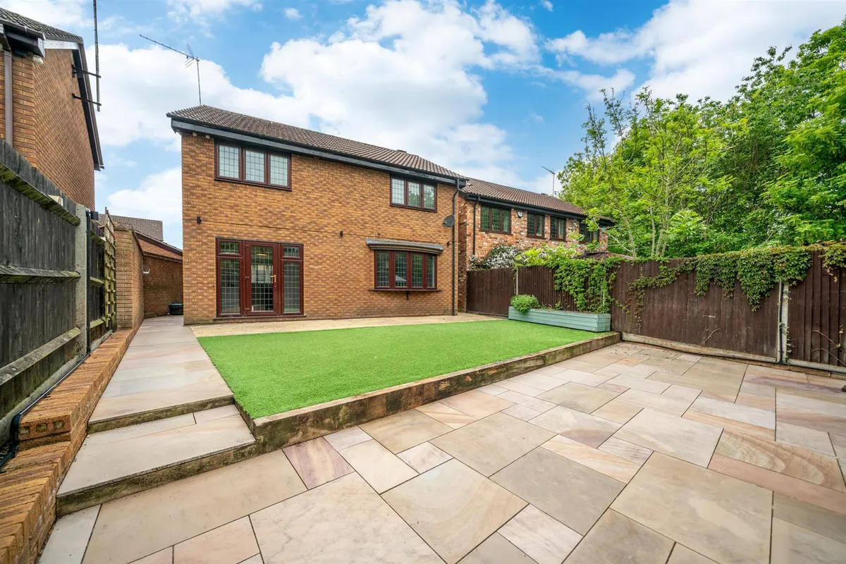 The Melings, Hemel Hempstead, Hertfordshire, HP2 7SF