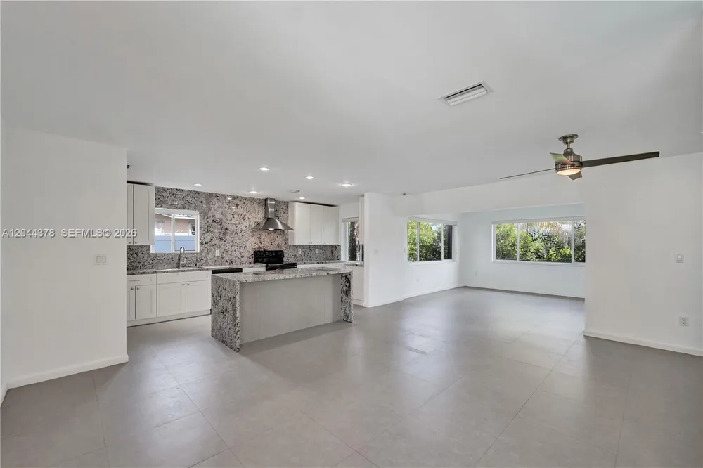 4311 Hayes St, Hollywood, FL 33021